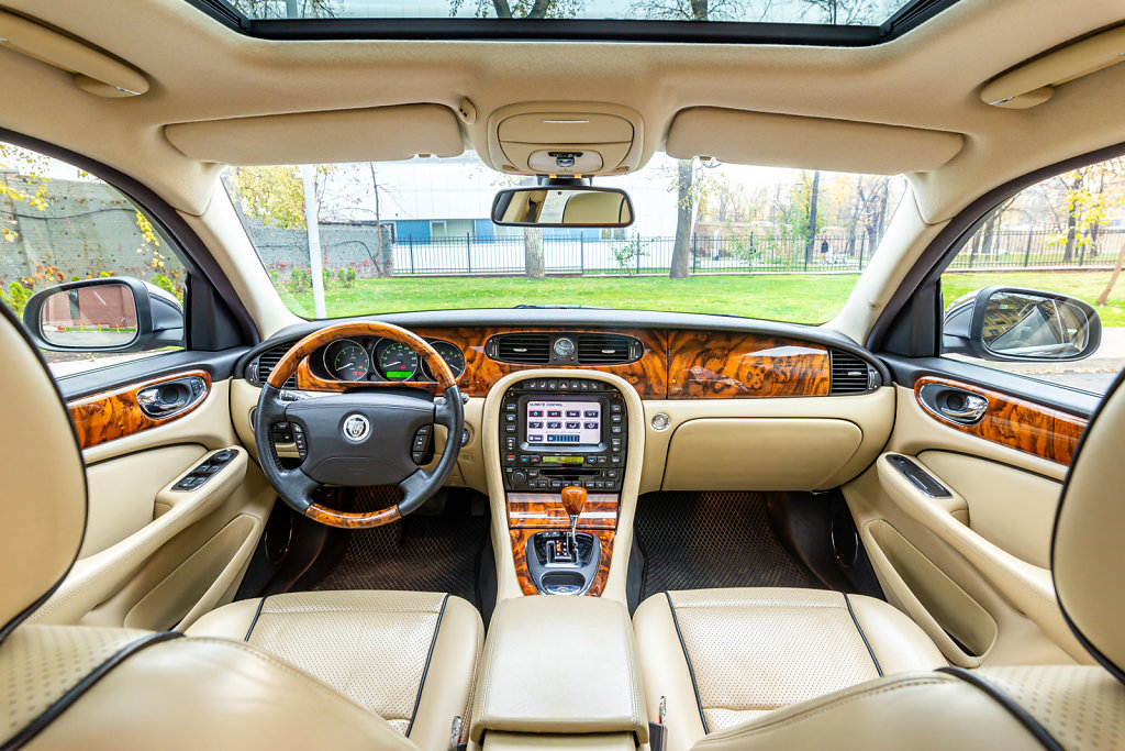 Фото Jaguar XJ для продажи